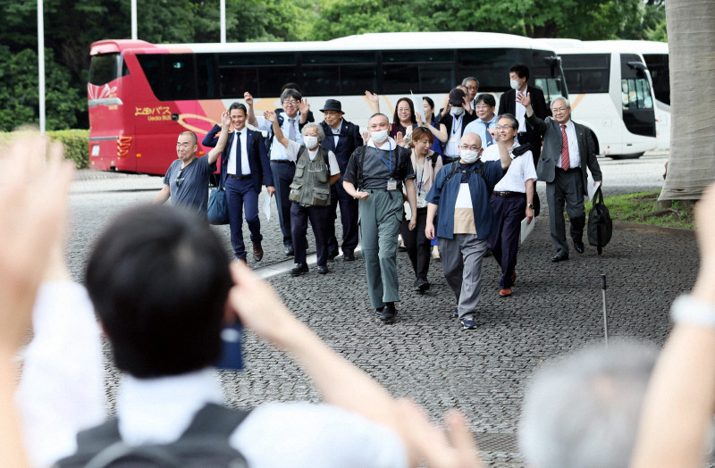 💥救济金为啥总挨骂？真相扎心！