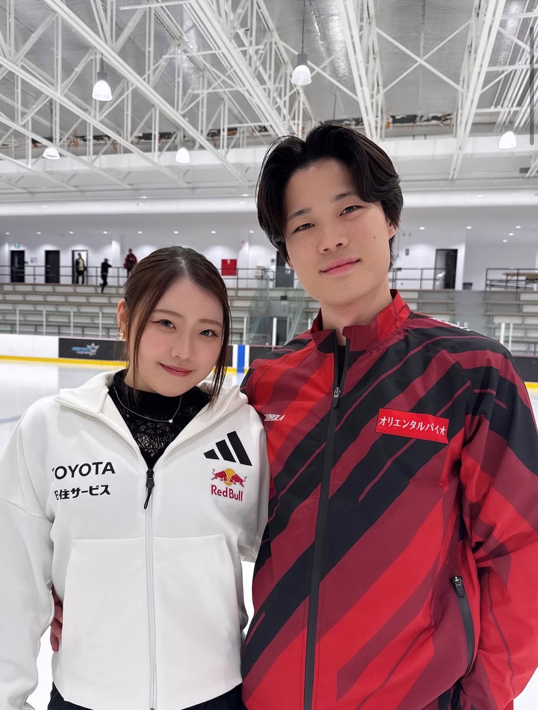 ⛸️ 冰上公主的华丽转身！花样滑冰名将挑战冰舞！