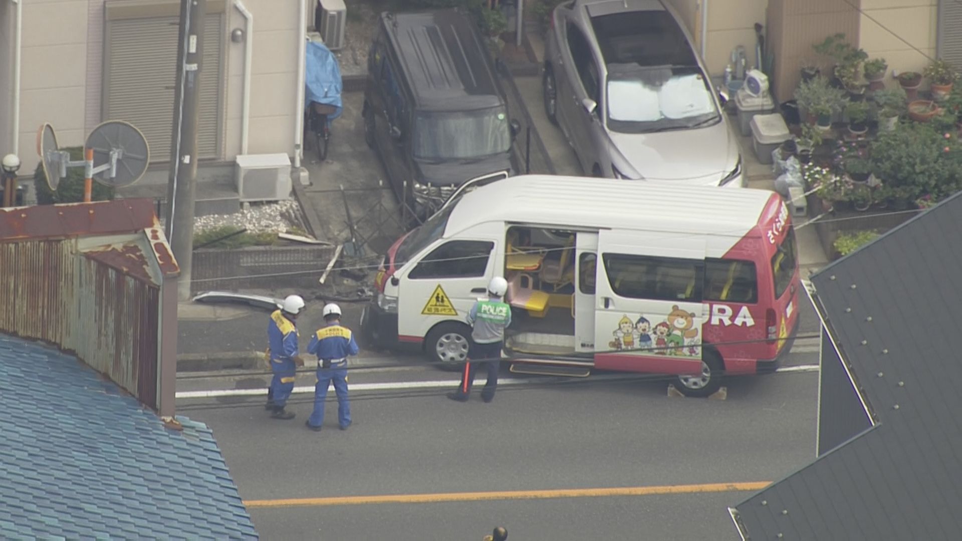 🚨幼儿园校车撞房！司机身亡，9娃送医，幸无大碍！