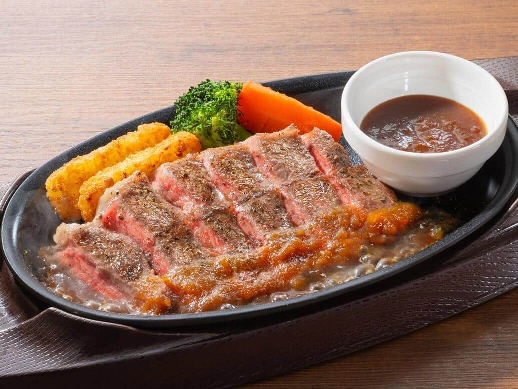 🥩 100元牛排是骗局?顾客怒晒图,真相大揭秘!