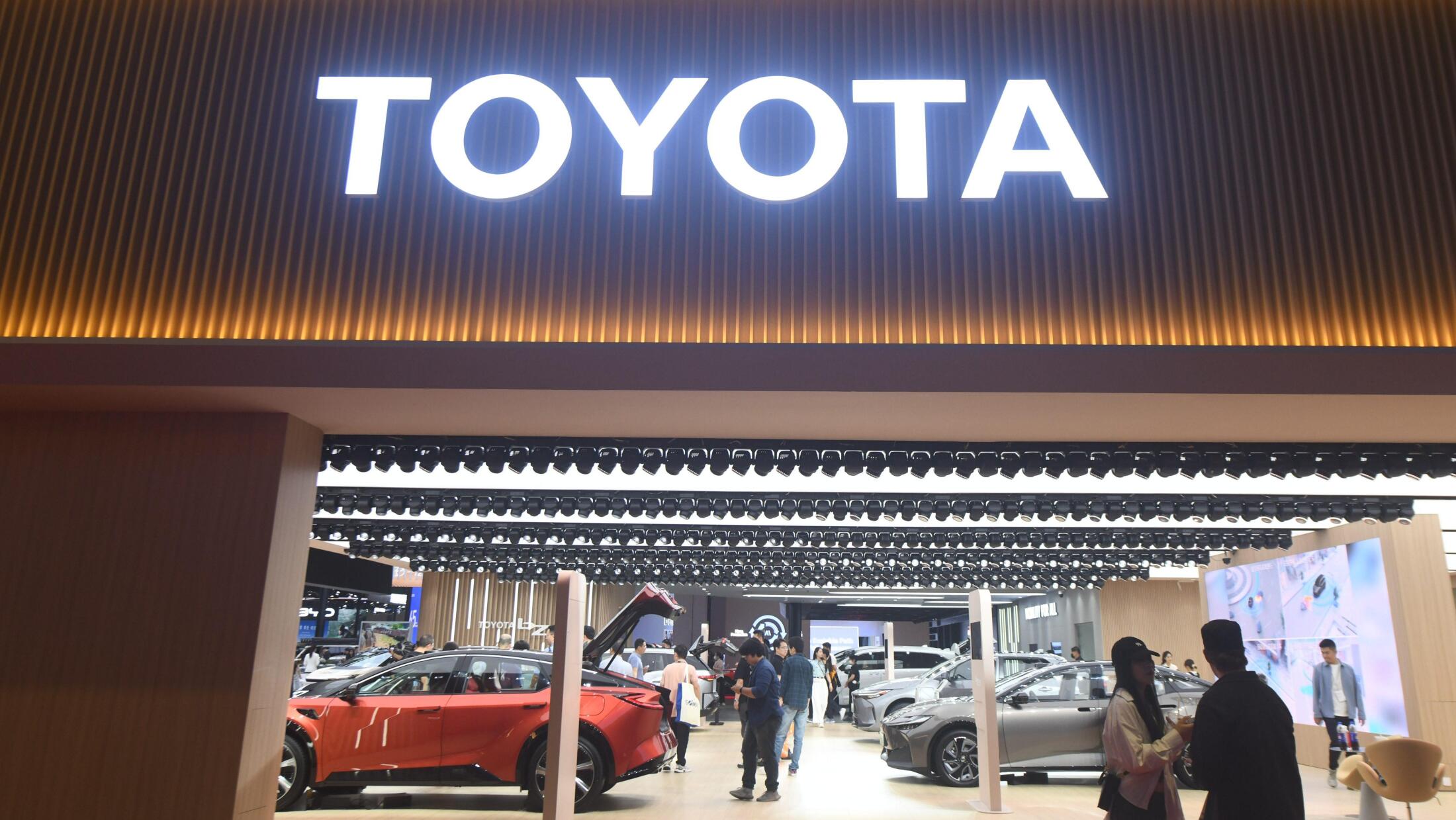 🚨丰田,栽在软件上了?!(中国车企逆袭)