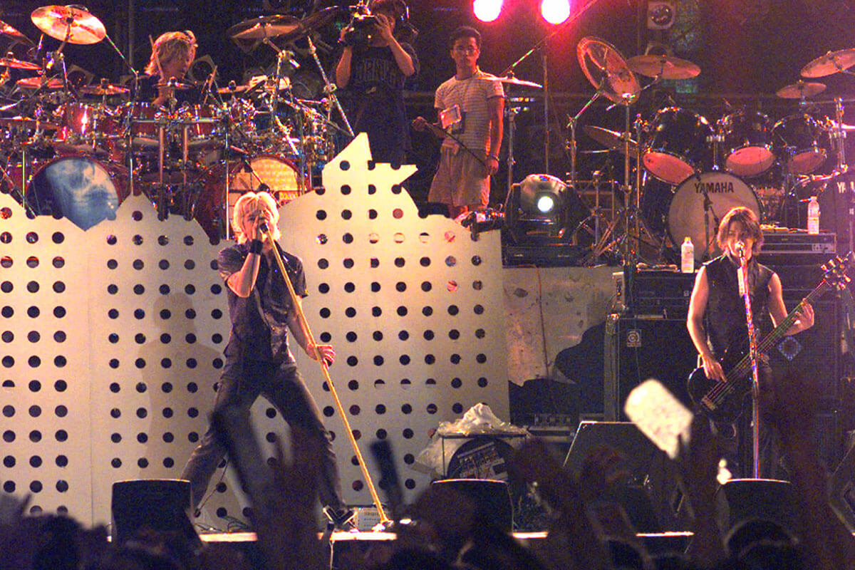 🎸乐队内斗！吉他手起诉全员，争夺经典曲版权！