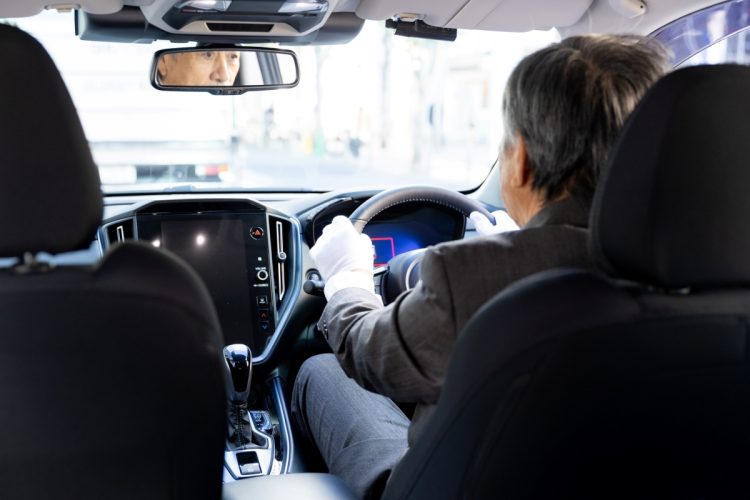 😱 现金专车？没微信支付宝，我还能走吗？