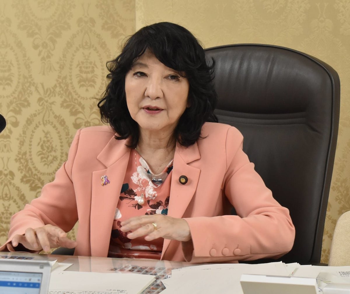 💰财政大臣：没钱就印！减税？认真考虑！