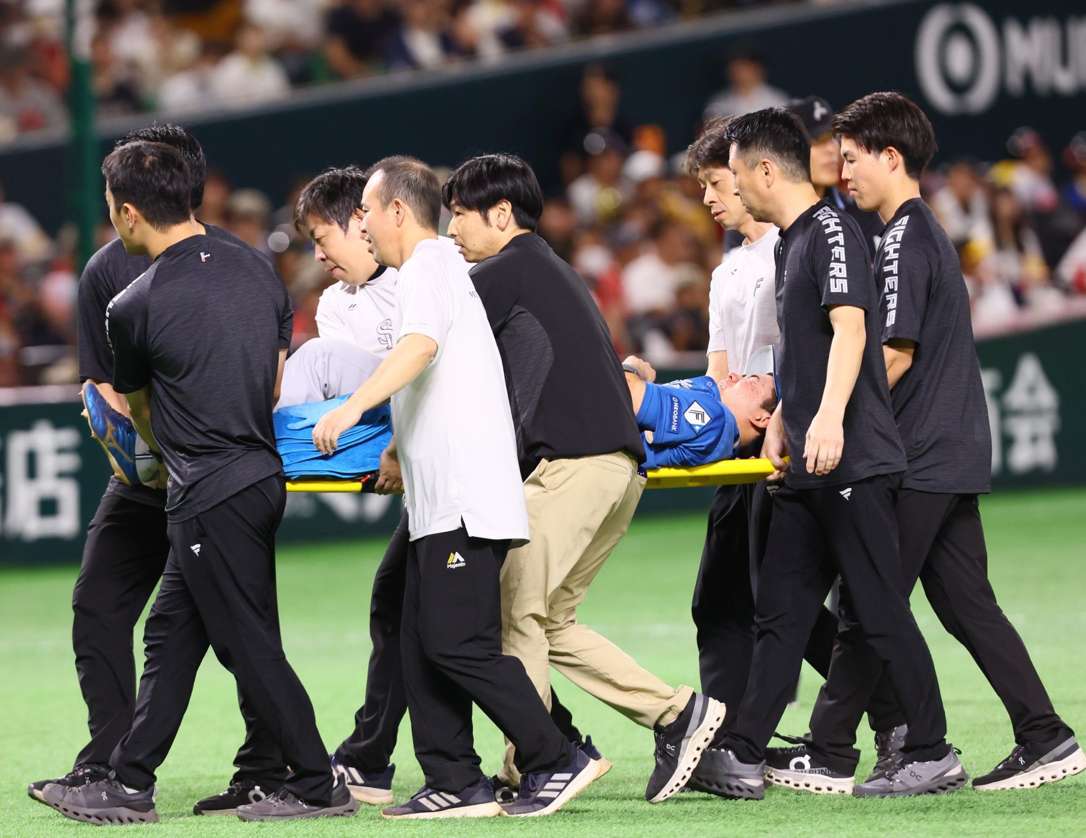 🔥球场惊魂！连两场伤退，揪心呐！