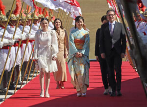 👑佳子公主：美貌惊艳！日版凯特王妃是她？ 封面