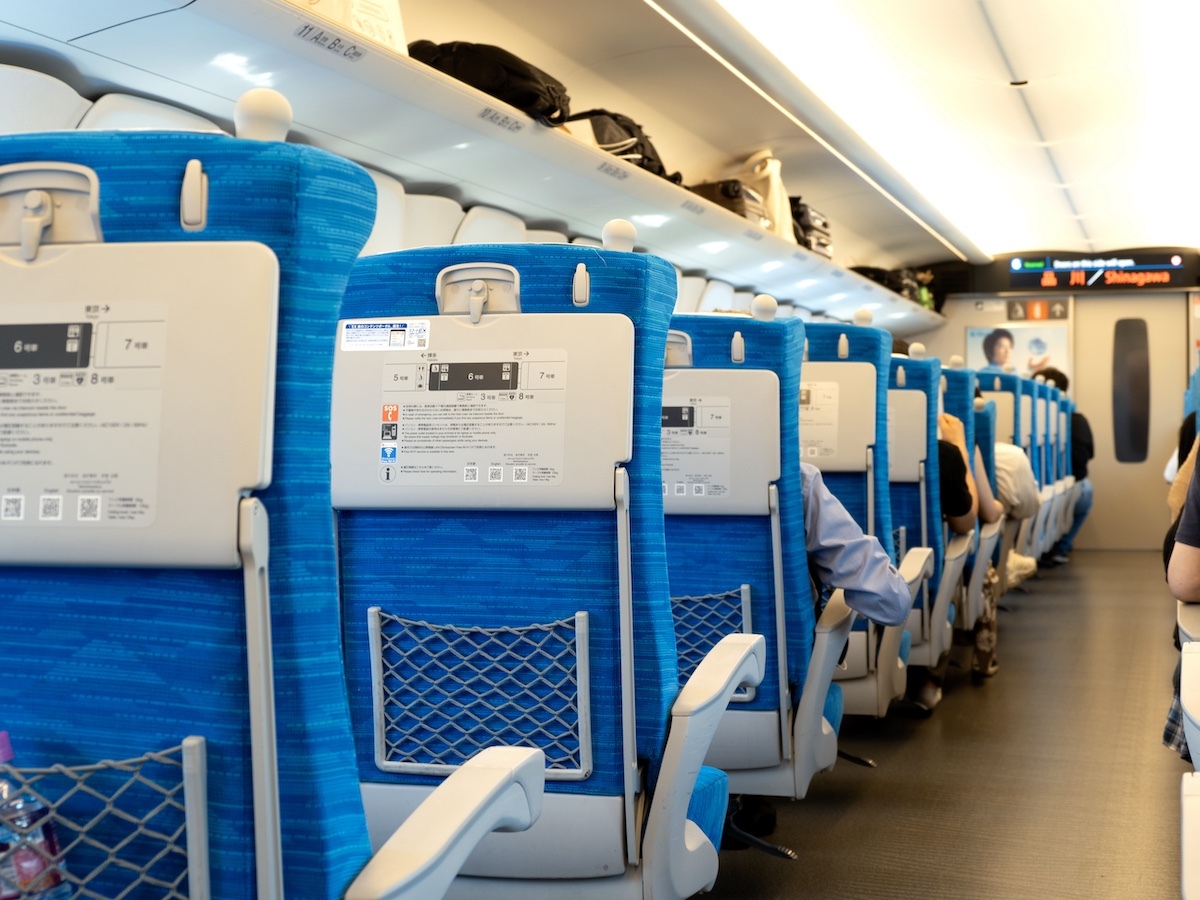 👶新干线上堵路的婴儿车，妈逆袭了！爸的一句话绝了！