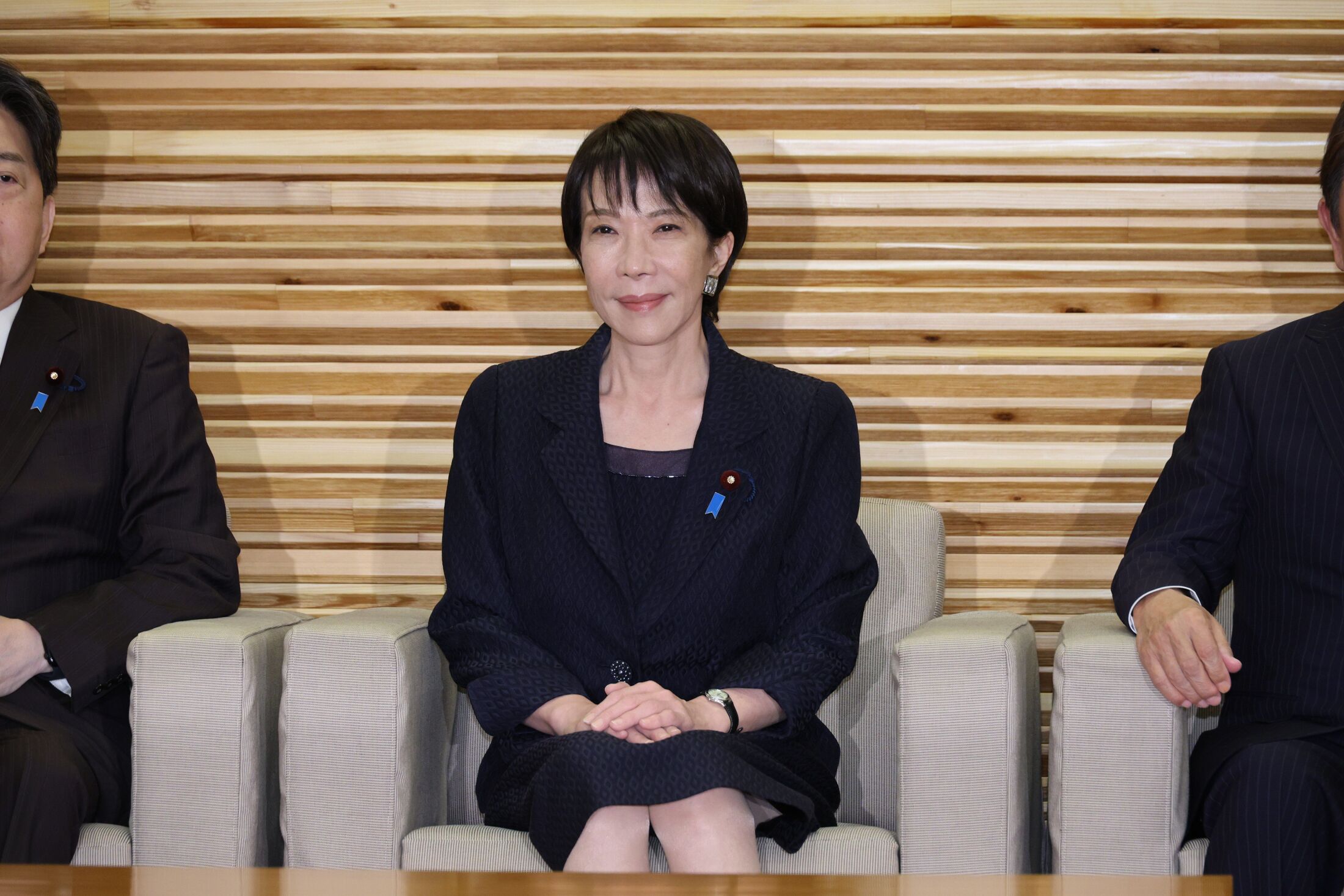 💥熬一年算不错，两年简直是神迹！💥（高市早苗的政治命运）