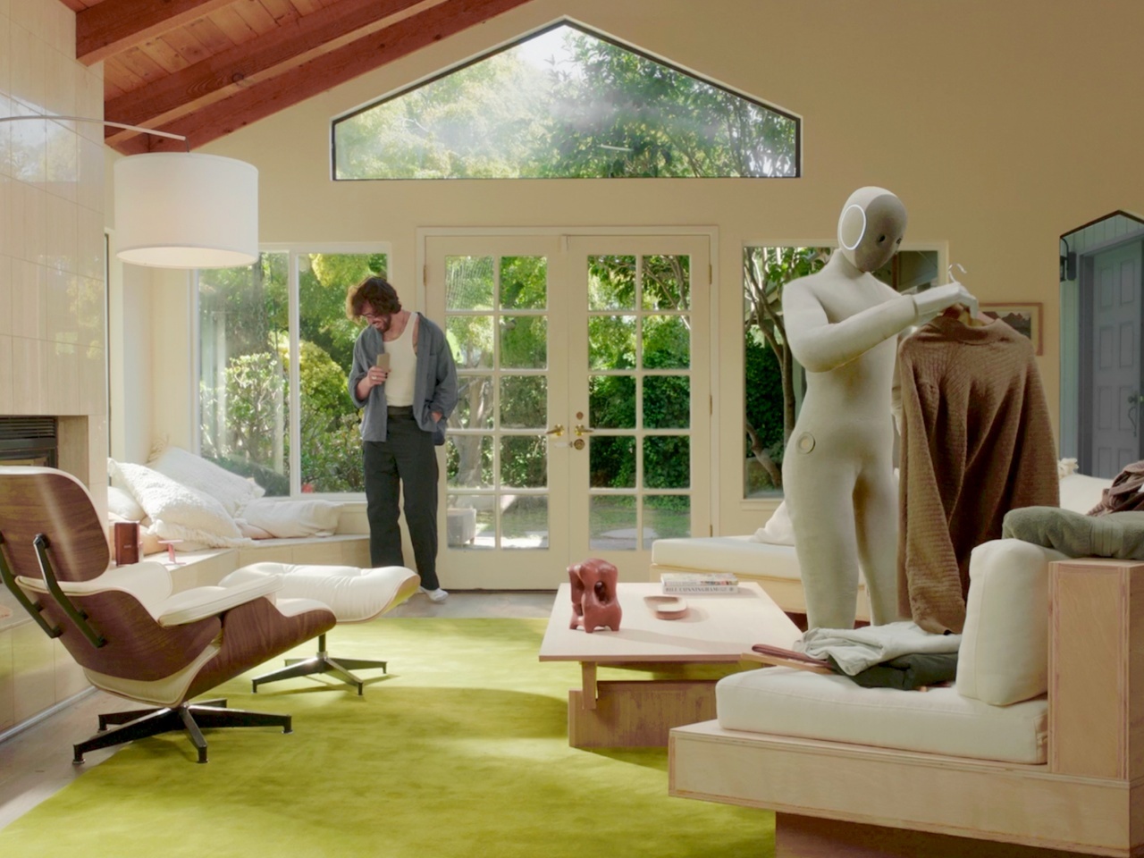 🤖️ 告别家务！300万日元“人形”机器人，你买吗？