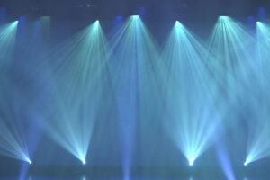 💥团灭危机！人气团遭双重打击，成员崩溃大逃亡！ 封面