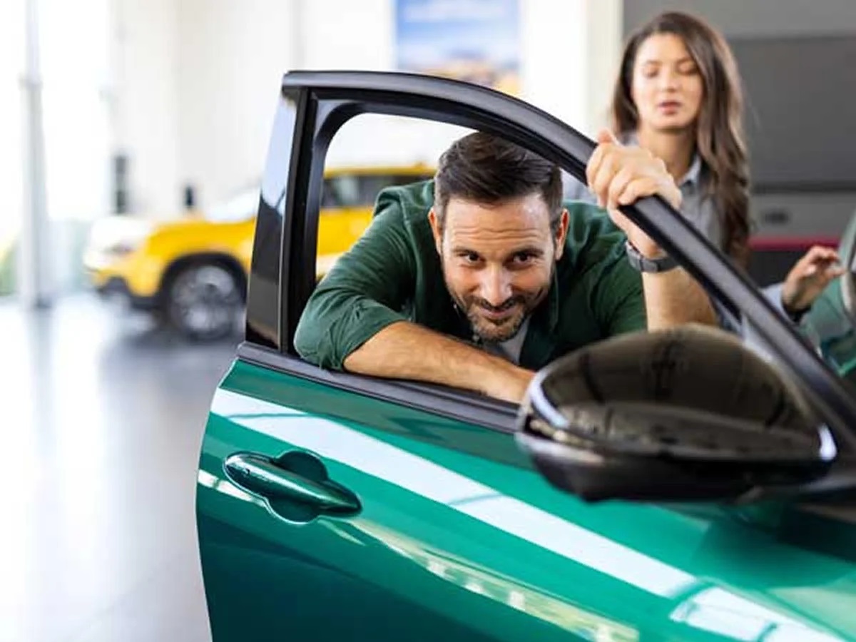🚗 玩车男，婚恋路遭嫌？—“有钱”也能挡桃花！