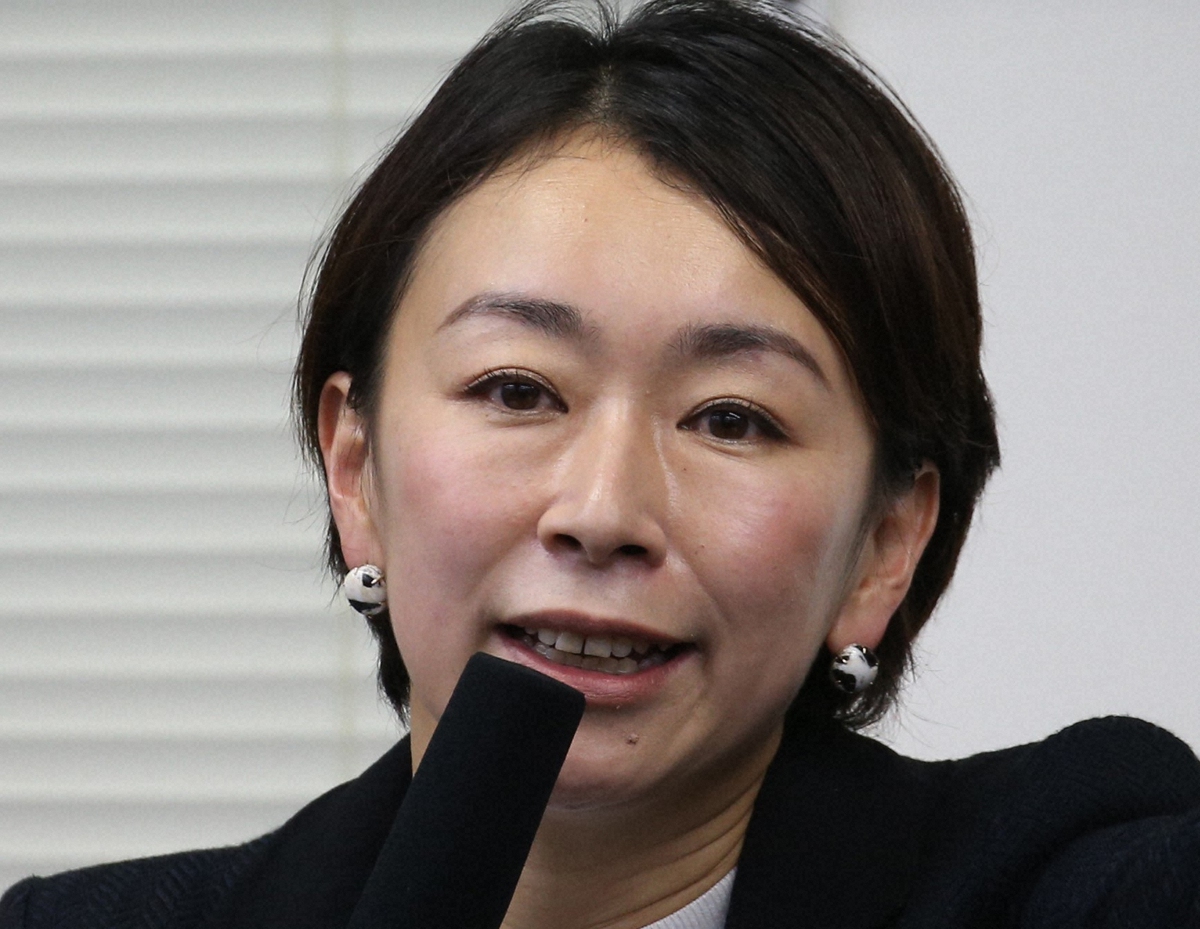 💥自民大佬夸高市，却酸莲舫“出身不好”？