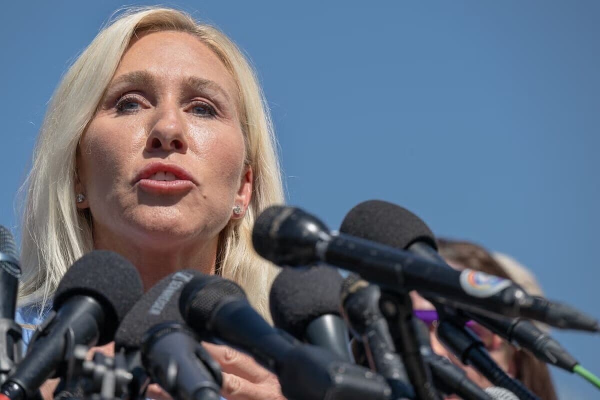 💥共和党内斗！她抛弃特朗普，另起炉灶？