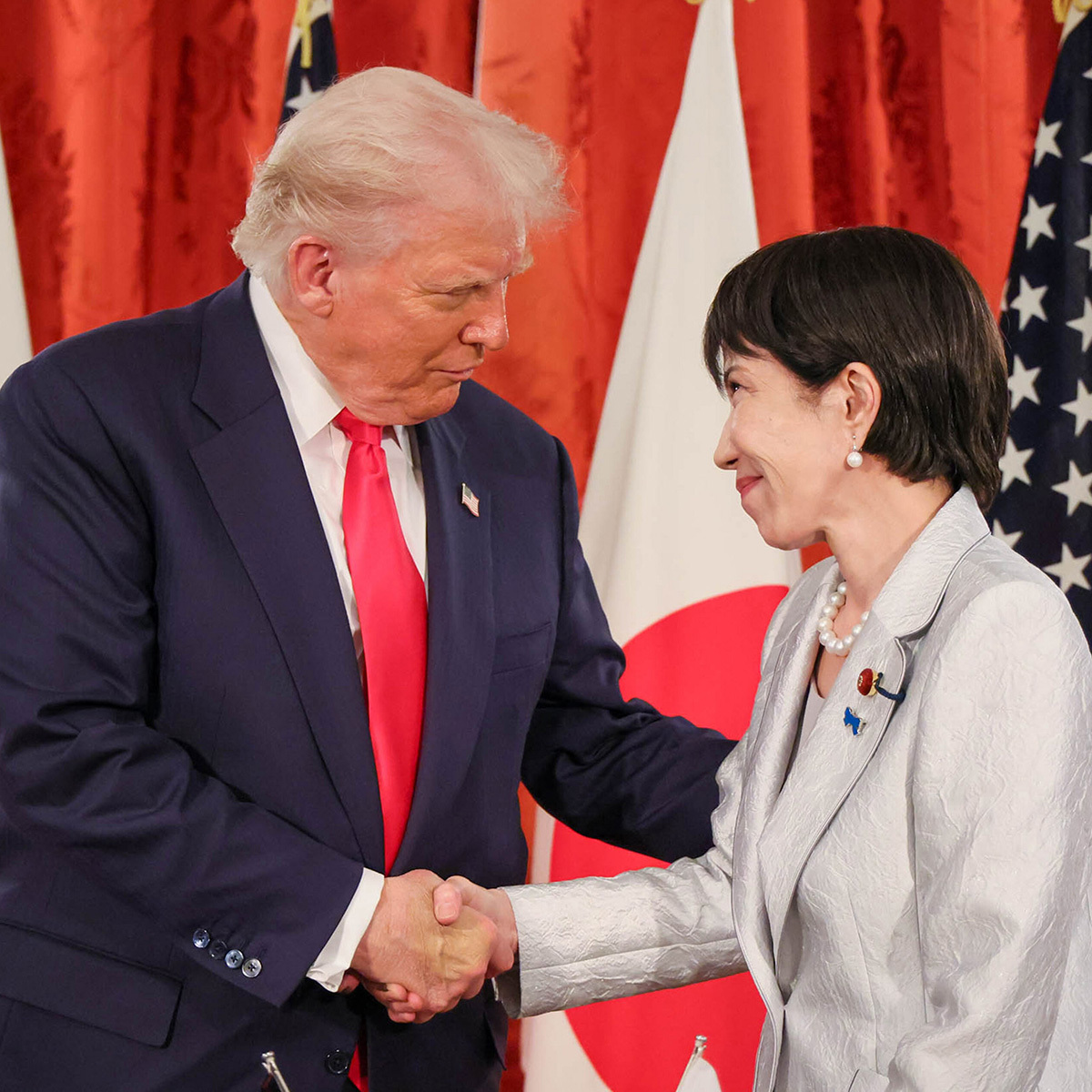 💥前中共女议员：高市首相对特朗普太殷勤，讽刺味十足！