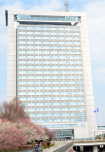 🚨学校变脸！茨城高中装摄像头，只发通知？ 封面