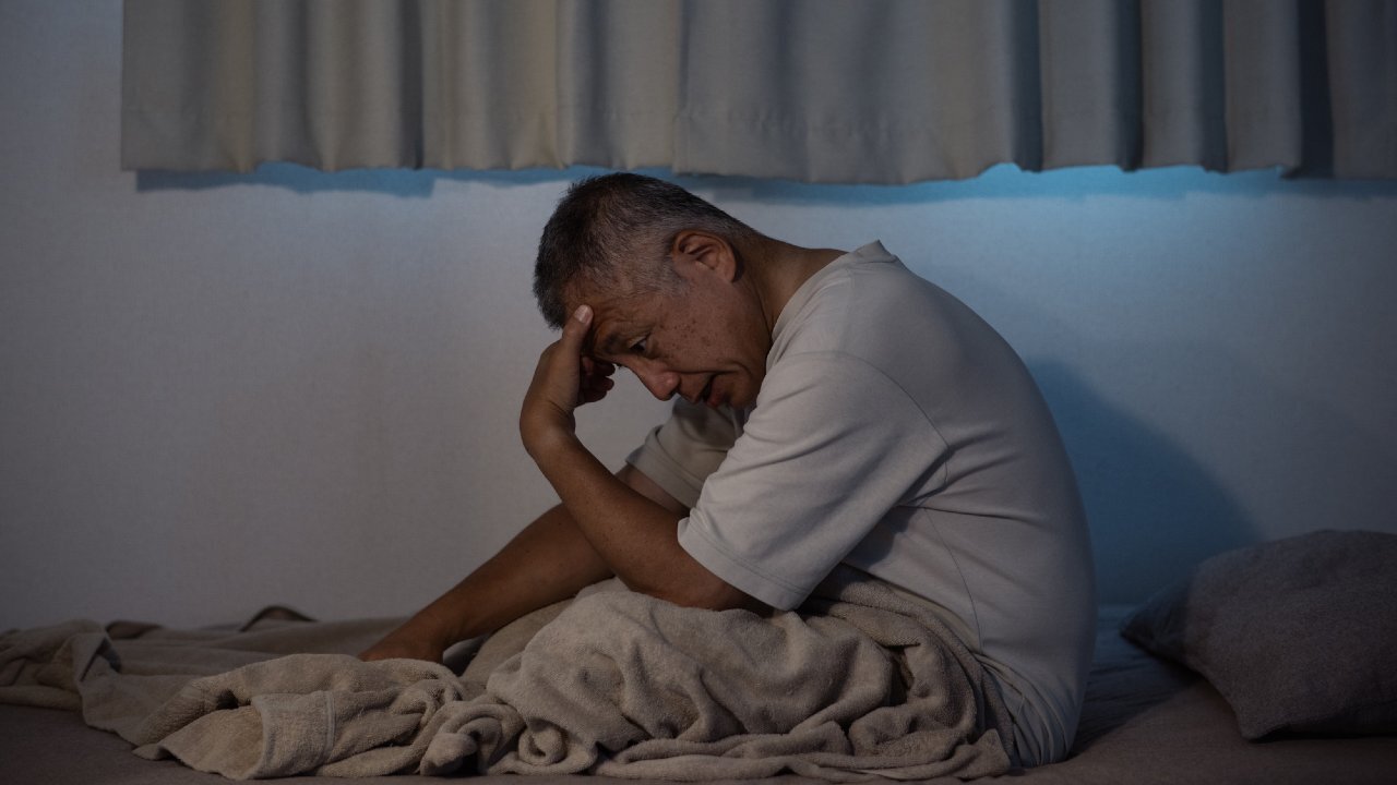 😨70岁夫妻：4000万存款，仍怕老无所依！