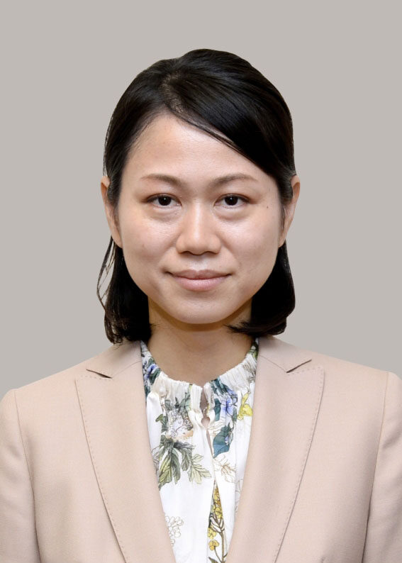 💥政坛大地震！美女议员怒退党，背后藏着啥秘密？