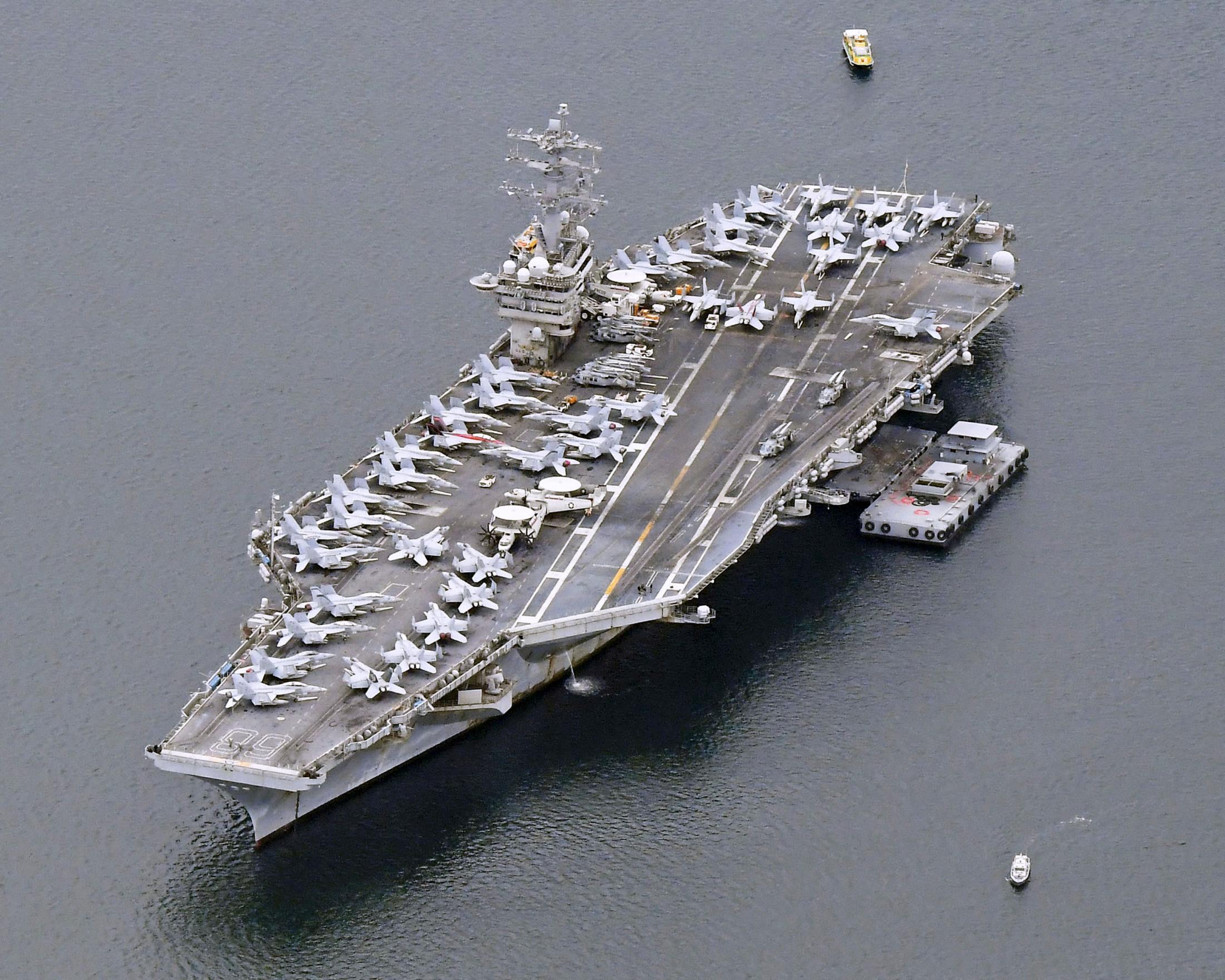 🚨南中国海惊魂！美军飞机坠海，幸五人获救！