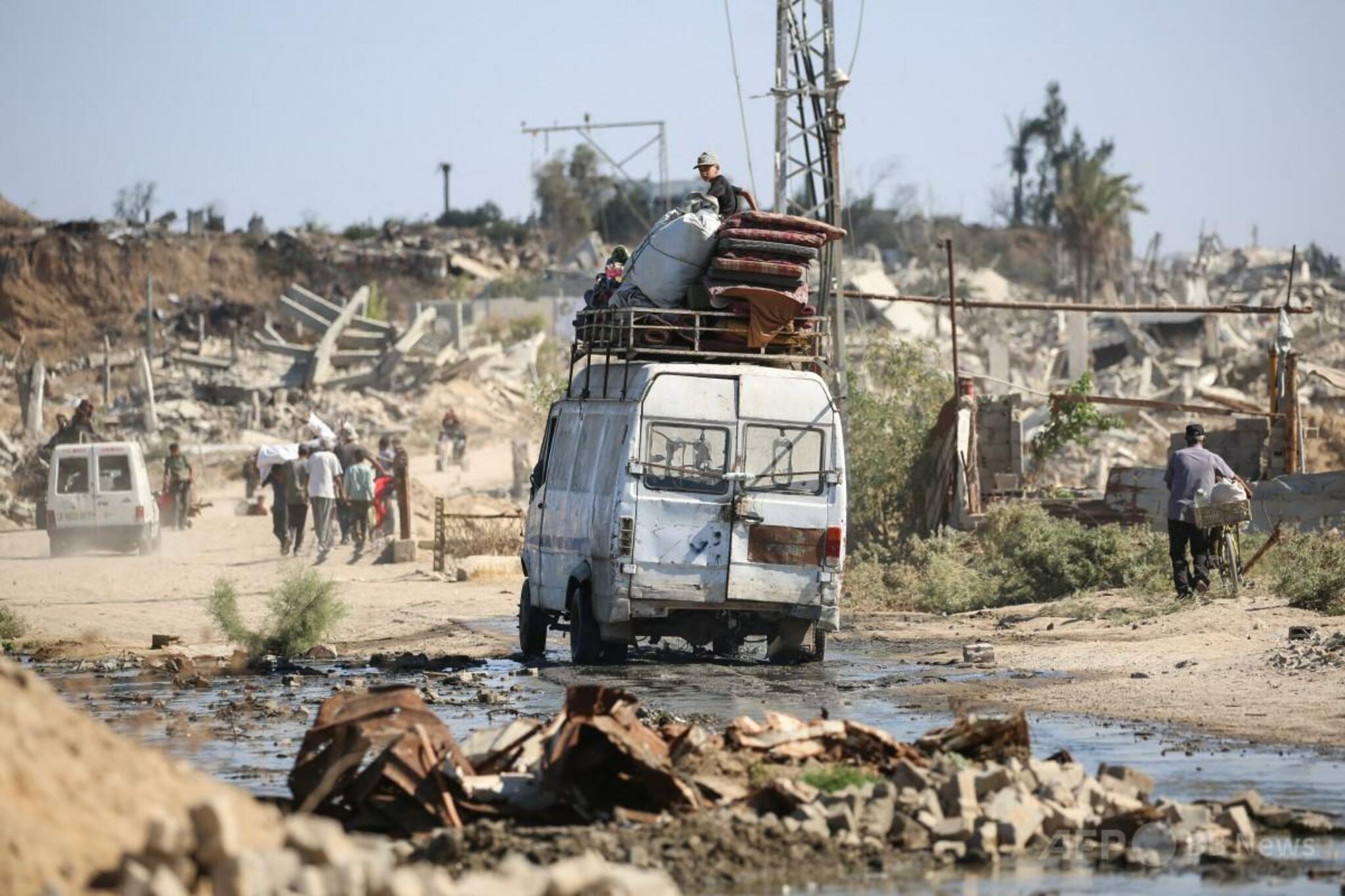 💥家破人亡!以色列轰炸巴士,巴勒斯坦一家9人遇难!