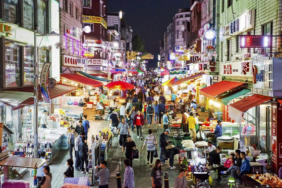 ⚠️后备箱里塞个人？！韩国惊险一幕！