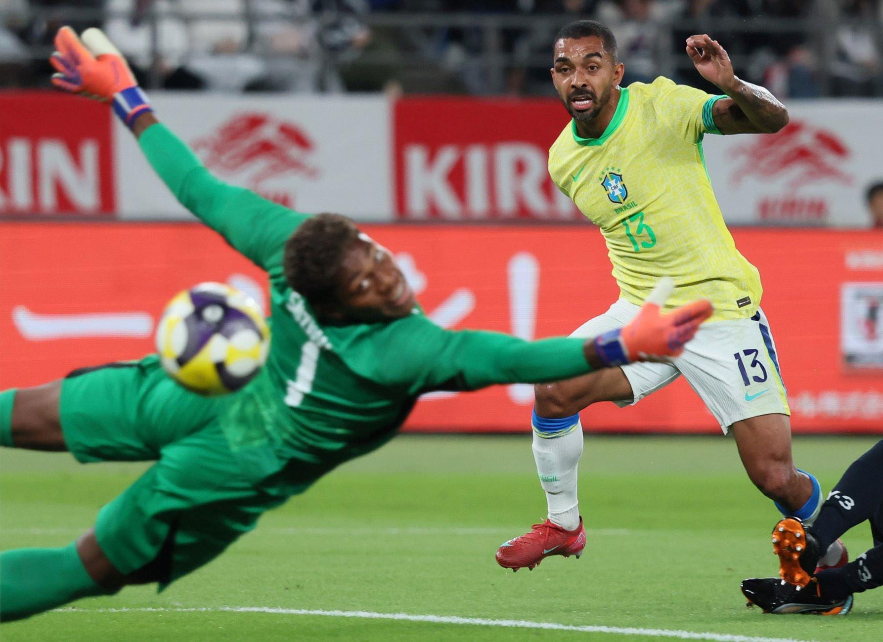 💥日本队崩溃!6分钟连丢两球,巴西太强势!