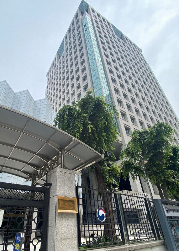 💥韩国：别遮遮掩掩，正视历史吧！ (石破茂谈战后80年)