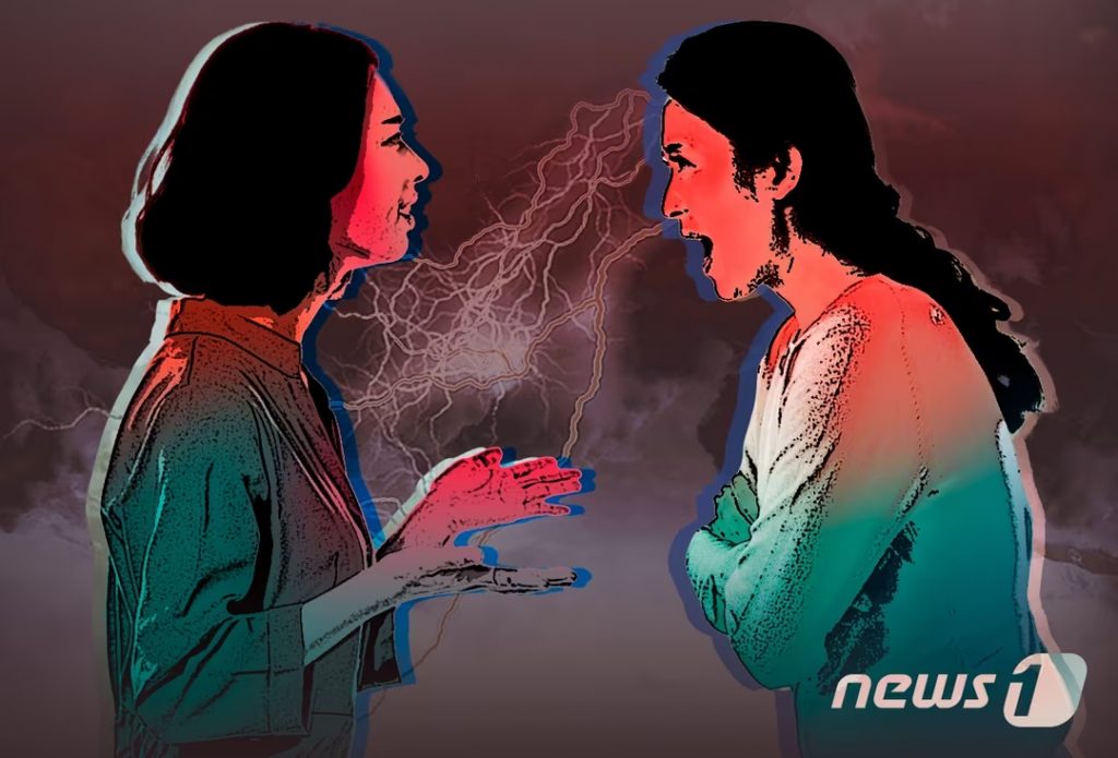 🚿 女澡堂关门！她竟冲男澡堂，还反过来怪罪？（韩国）