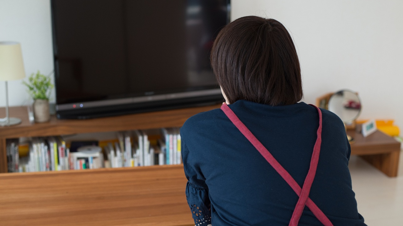 💰年收百万，娃还愁？东京“免费”育儿，她却不买账！