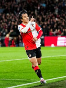 ⚽️上田良太：欧洲赛场一鸣惊人！半场帽子戏法，火力全开！ 封面