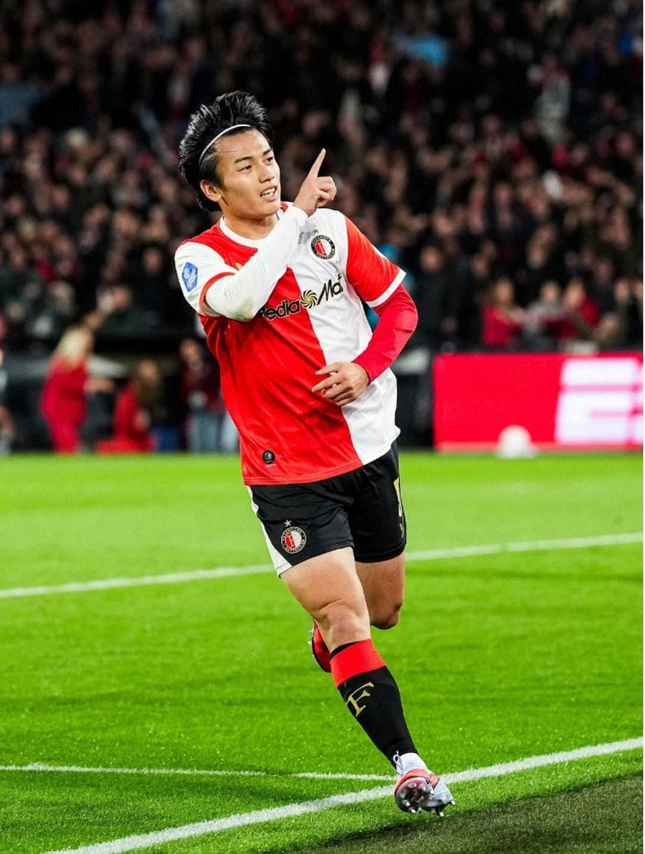 ⚽️上田良太：欧洲赛场一鸣惊人！半场帽子戏法，火力全开！