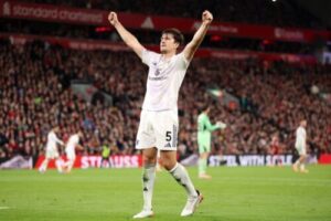 ⚽️绝杀！曼联新帅开局连胜，利物浦惨遭四连败！ 封面