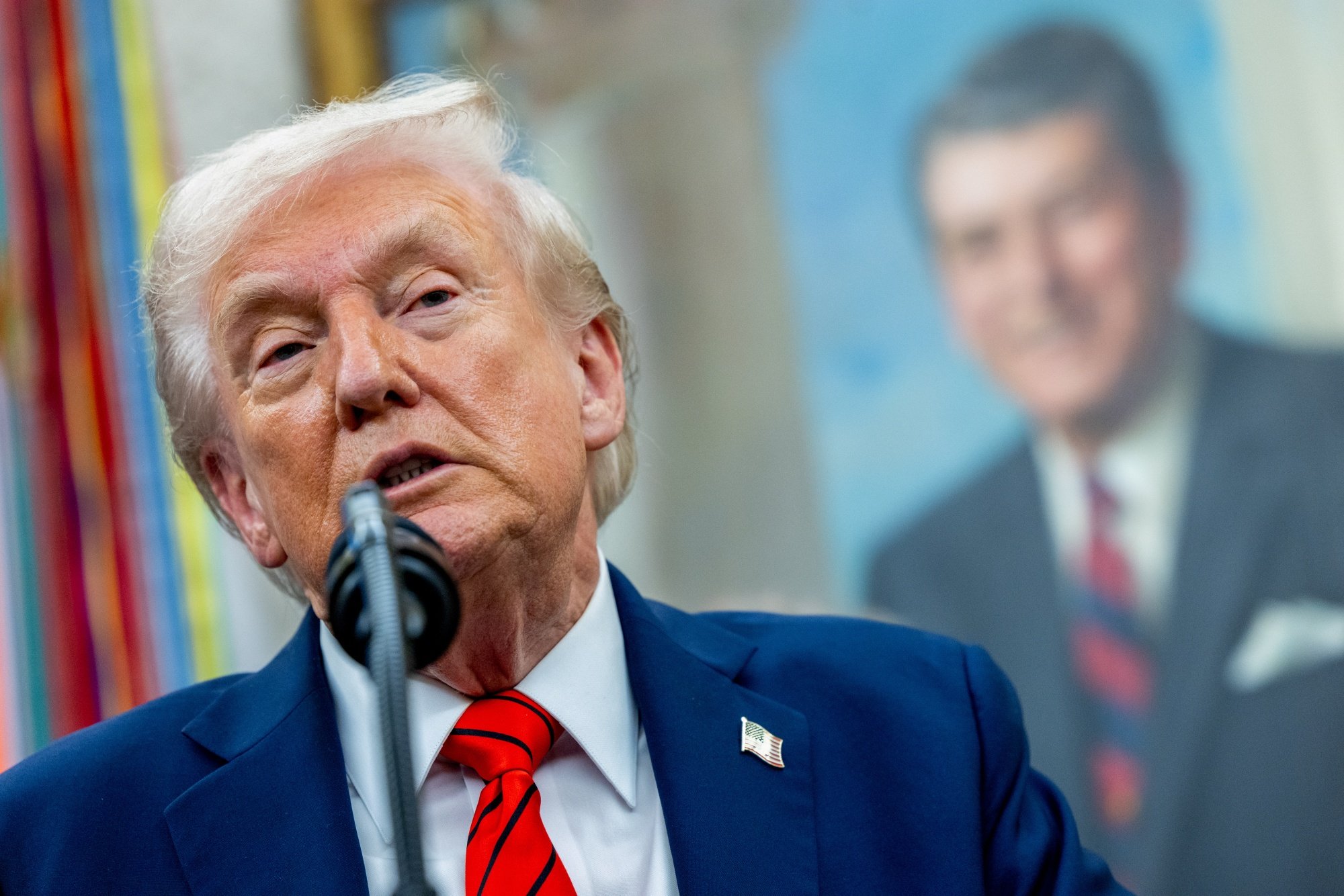 💥特朗普“交易外交”失灵！中国反击，脆弱不堪！