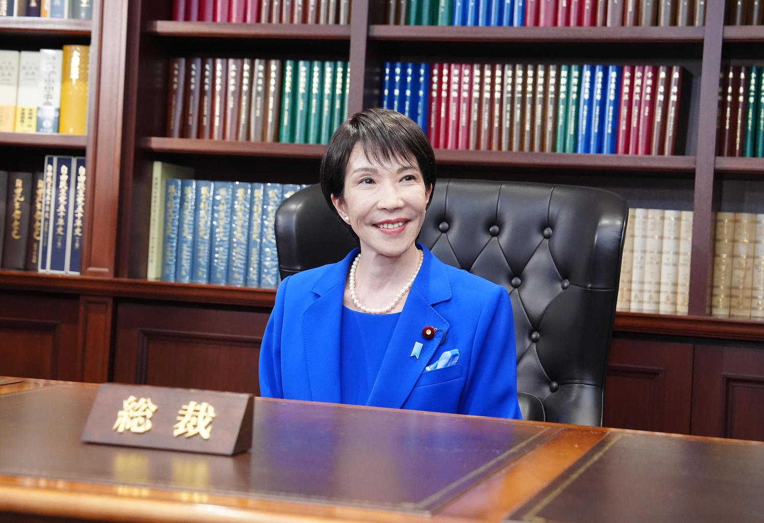 💥高市早苗：记者偷录音频？支持率暴跌！