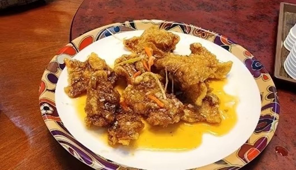 💥2万日元锅包肉,结果才10片?店主还威胁!