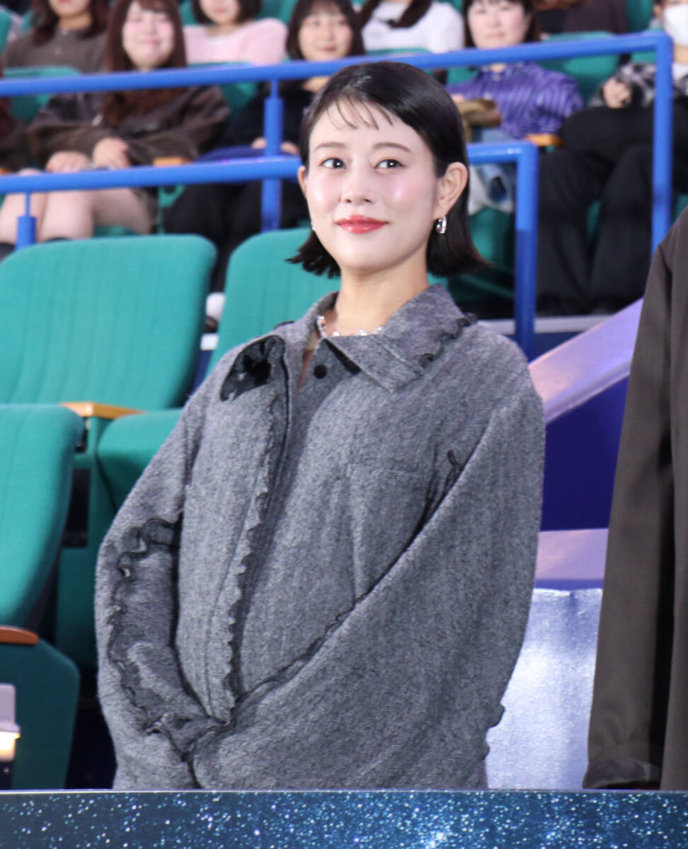 🤰高畑充希孕期崩溃：困死我了，靠“蟑螂体操”解肿！