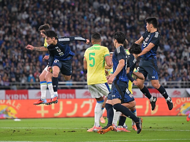 💥心碎！巴西逆转输了，球迷怒喷后防：你们是日本人吗？！