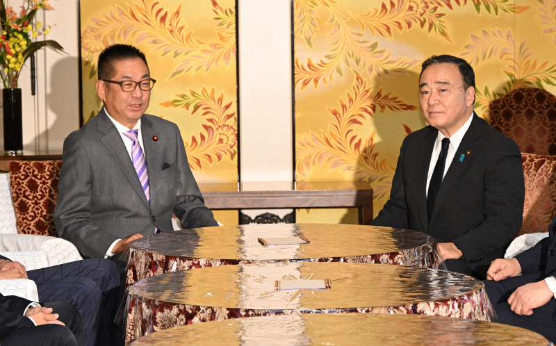 💥政坛大地震！议员要减，高市成首相热门人选！