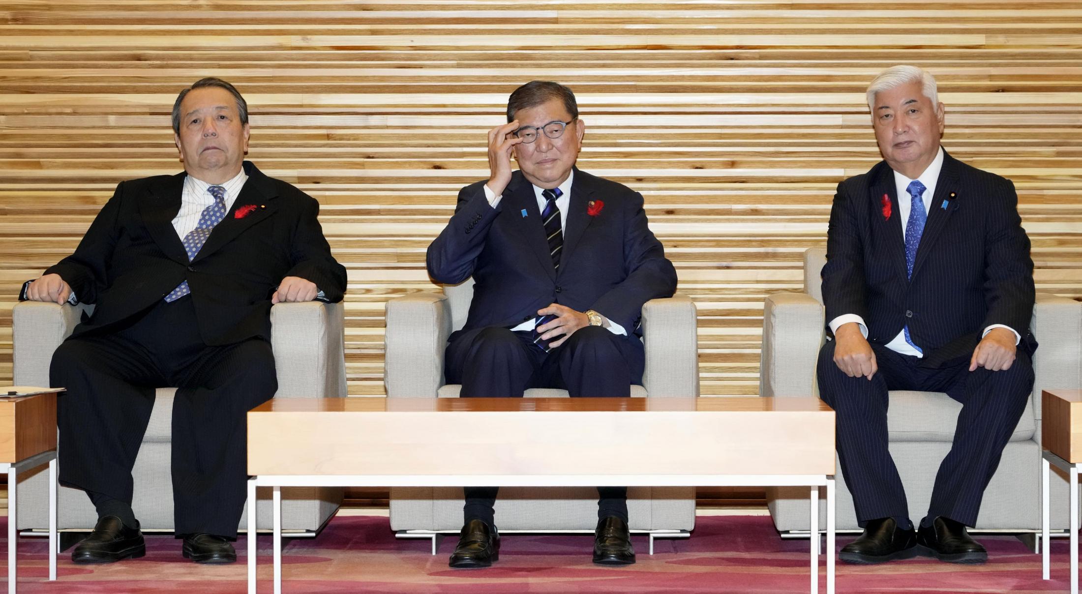 💥政坛大地震!关键人物出走,联盟告急!