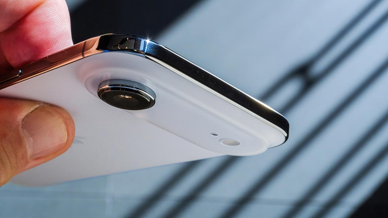 📱iPhone Air为啥卖不动?超薄手机,真香没用!