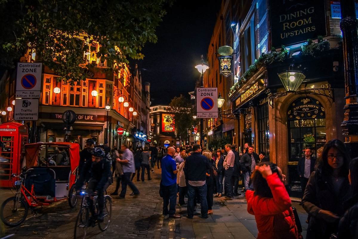 🍻英国酒吧凉了!求生新招,竟然是…我们早就习惯的!