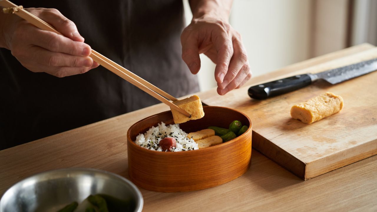 💔60岁夫领210万巨额退职金，竟求离婚！