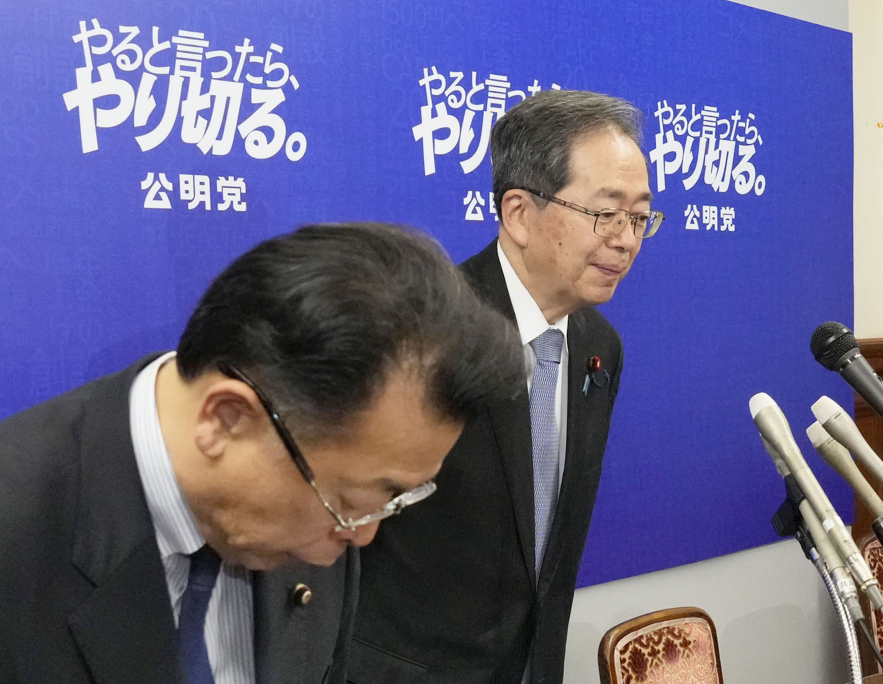 💥自民翻车！小选区撤退，比例选票来救场！