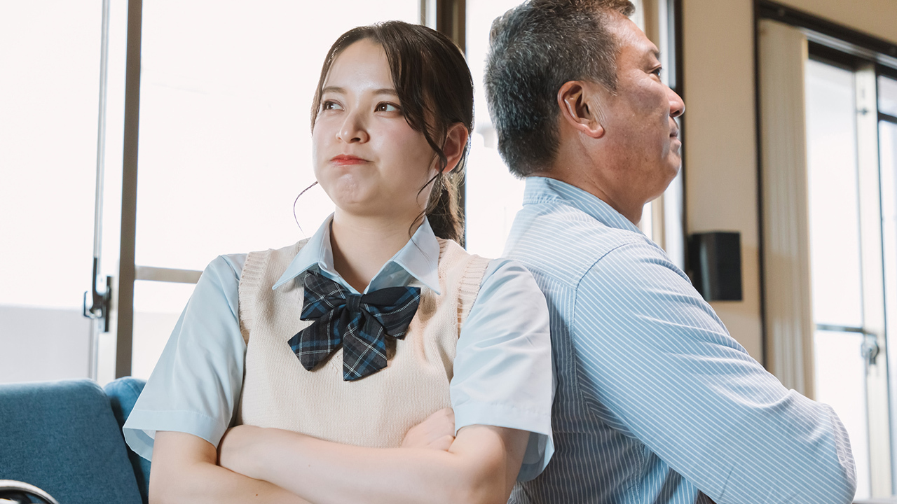 💥老爸，你格局小了！女儿运动会聚餐4000日元，引发父女隔阂！