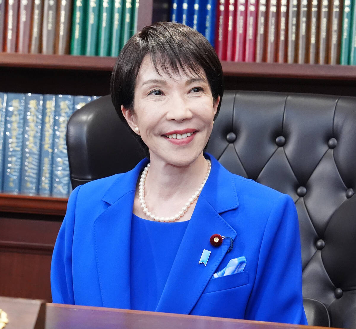 🔥政客演讲遭怒呛！评论员：这操守太差！