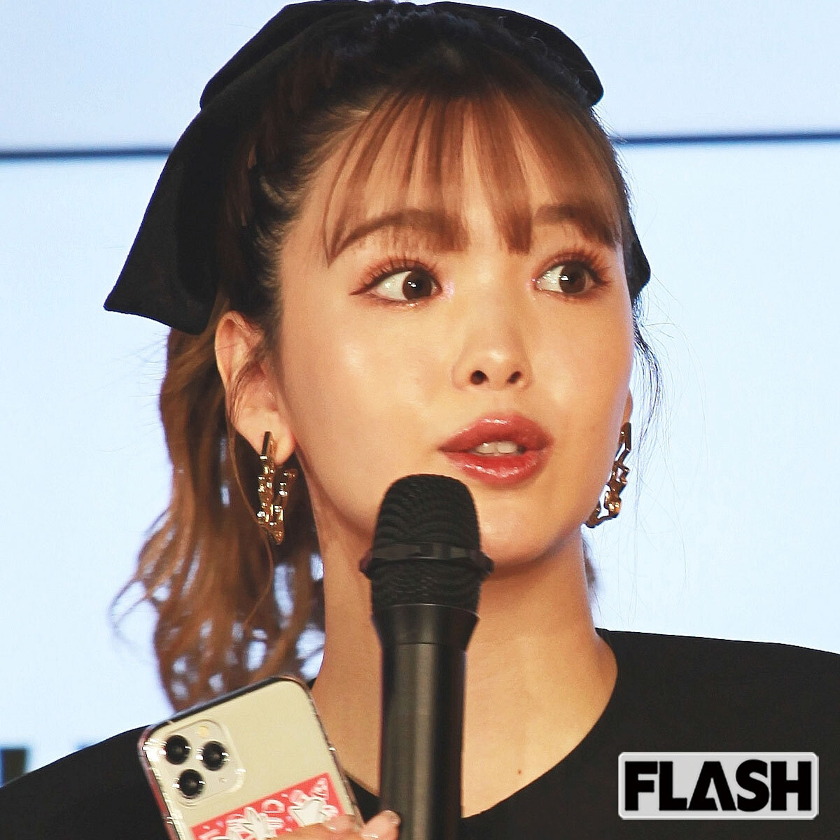 💥首相夸赞网红，前首相一脸懵！网友：太真实了！