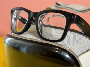 👓苹果眼镜要来啦？就差最后一步！ 封面
