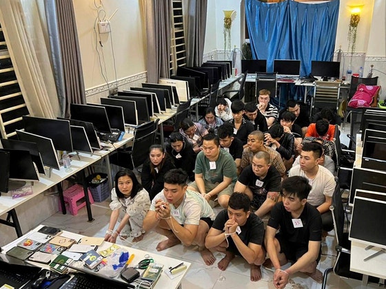 🚨🇰🇭 柬埔寨惊魂:韩国人亲述被囚禁、电击逼供的诈骗地狱!