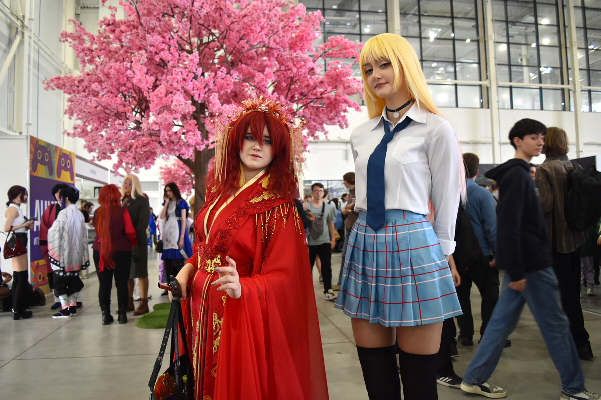 🎉俄国沸腾！萌系女神平野綾点燃动漫狂潮！