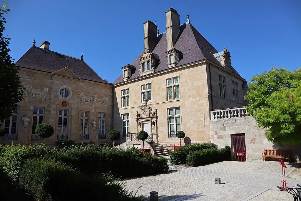 🚨卢浮宫盗宝后，又一博物馆遭殃！竟盯上百万硬币！