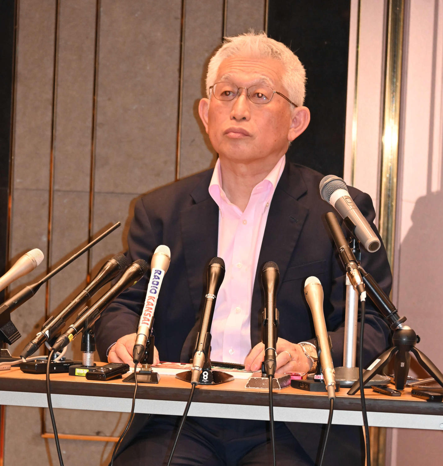 💥候选人互怼！这波操作，国民一脸懵！